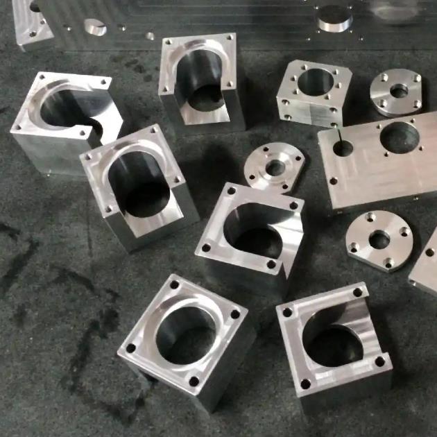 异型管用于机械零部件